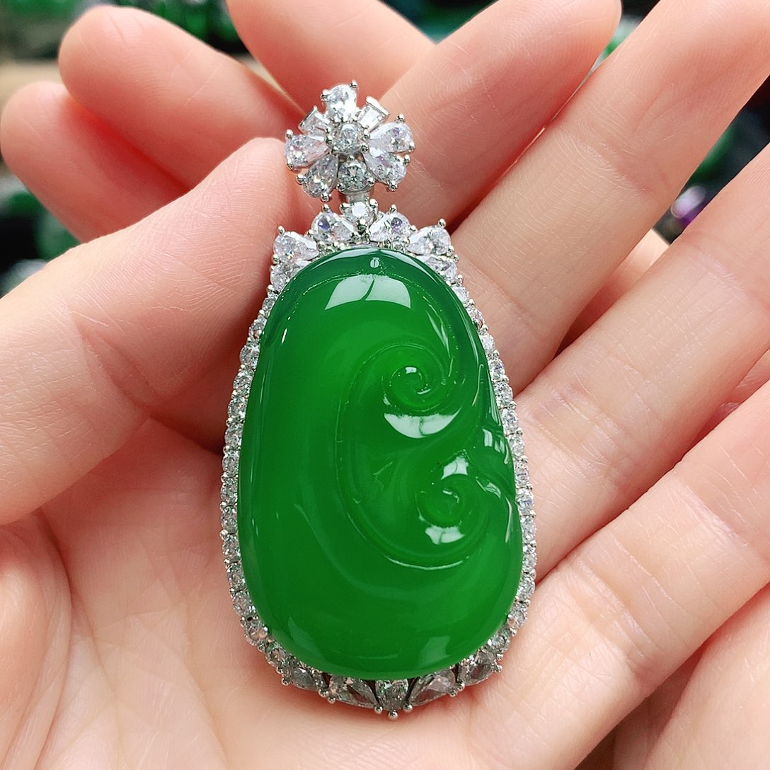 玛瑙/玉髓银S925镶嵌吊坠