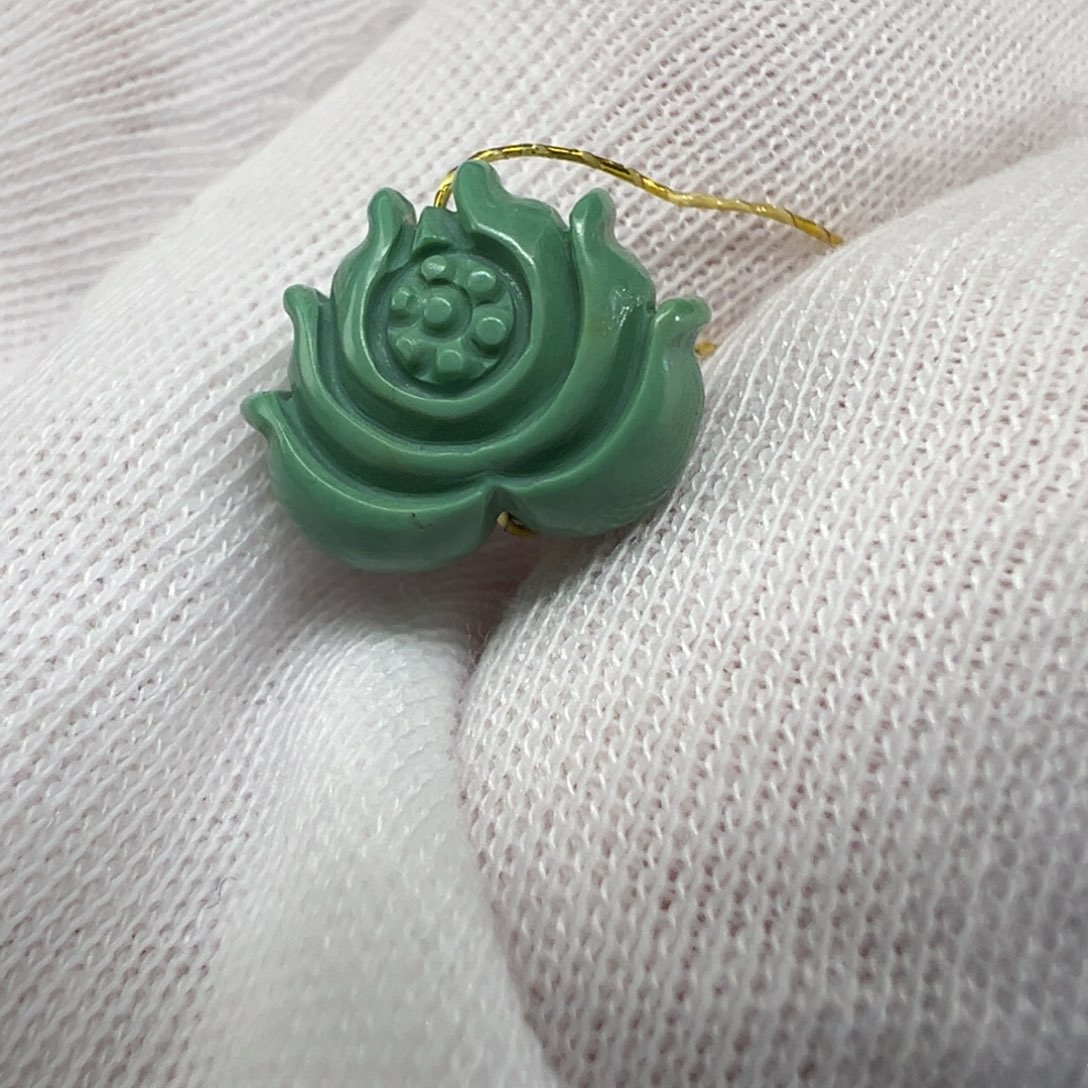 绿松石配饰未镶嵌