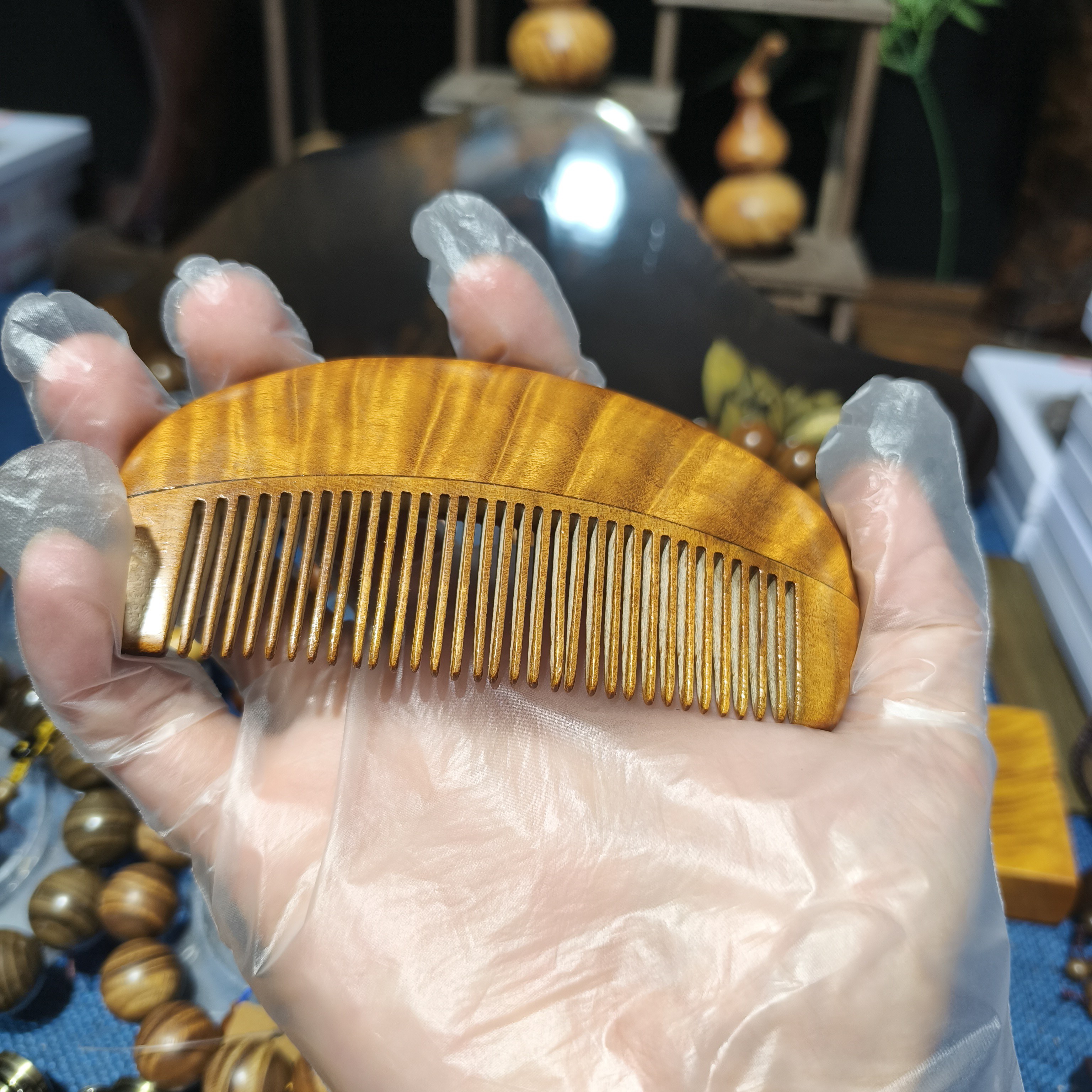 金丝楠小叶桢楠木梳，满水波香味浓郁，送礼自用首选