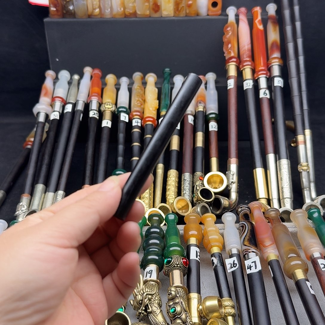 刘***妍单烟杆10厘米直径1厘米