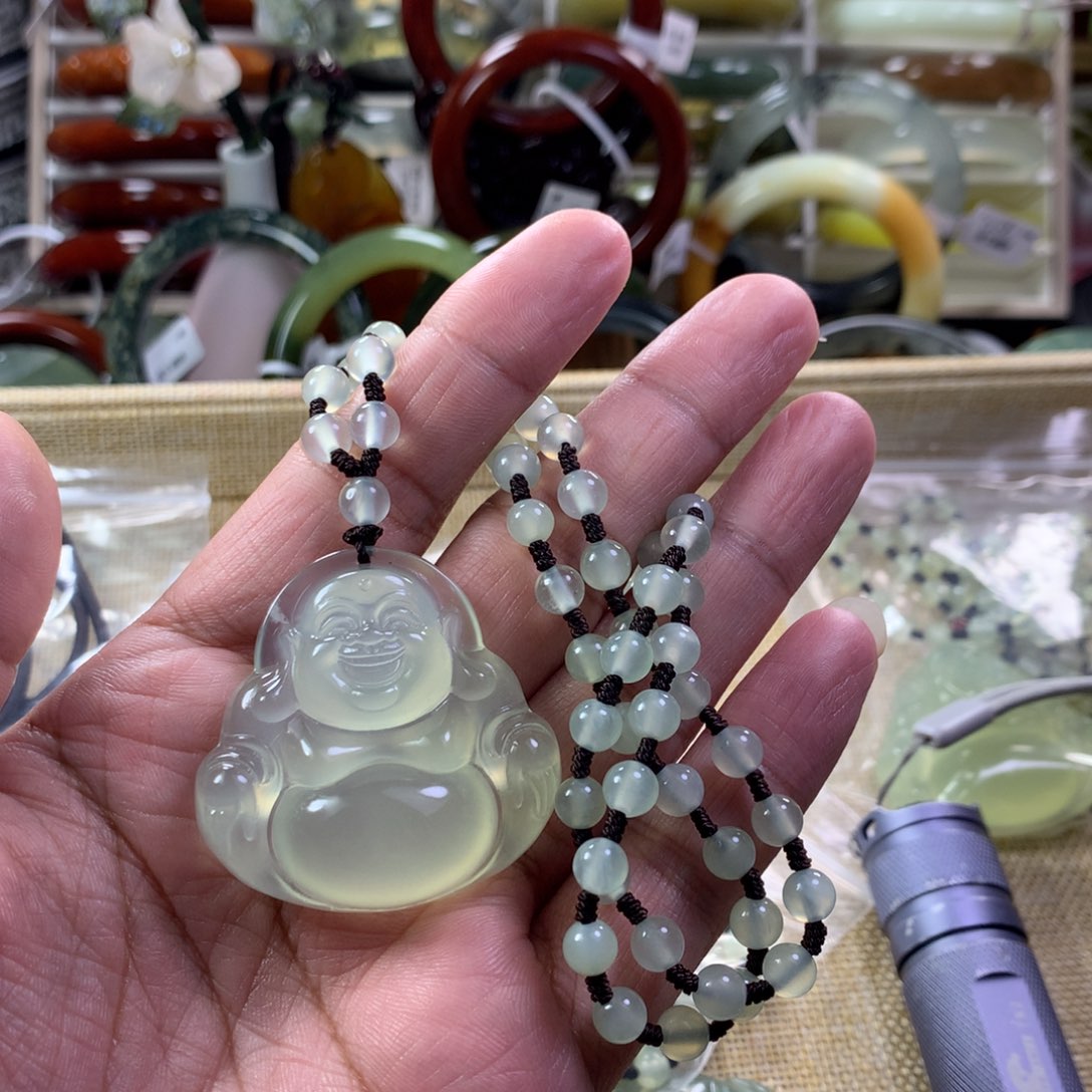 蛇纹石玉颈饰未镶嵌我***.