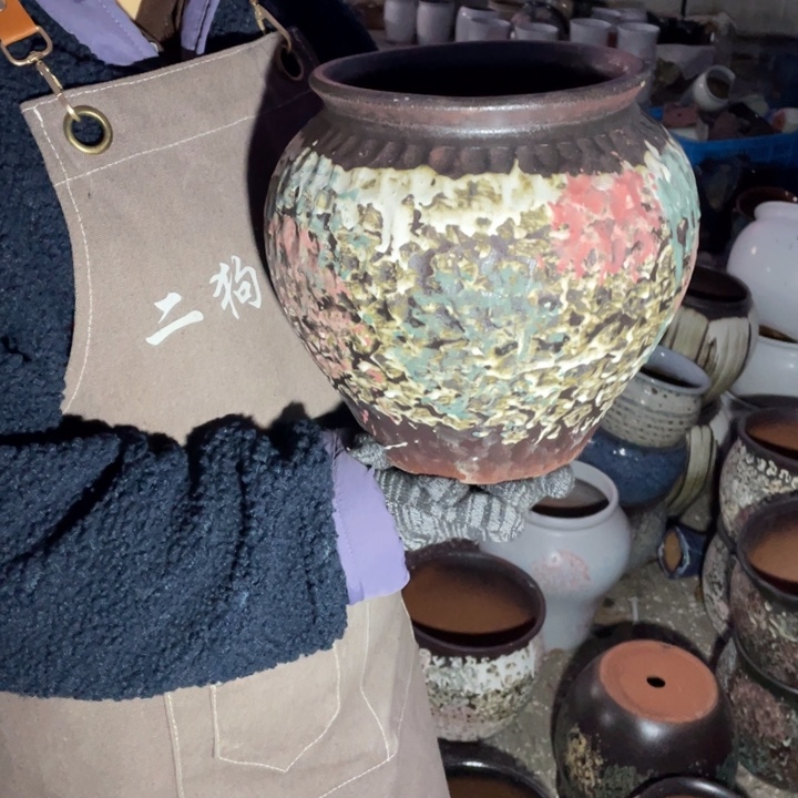 花盆紫砂口18高23瑕疵瑕疵