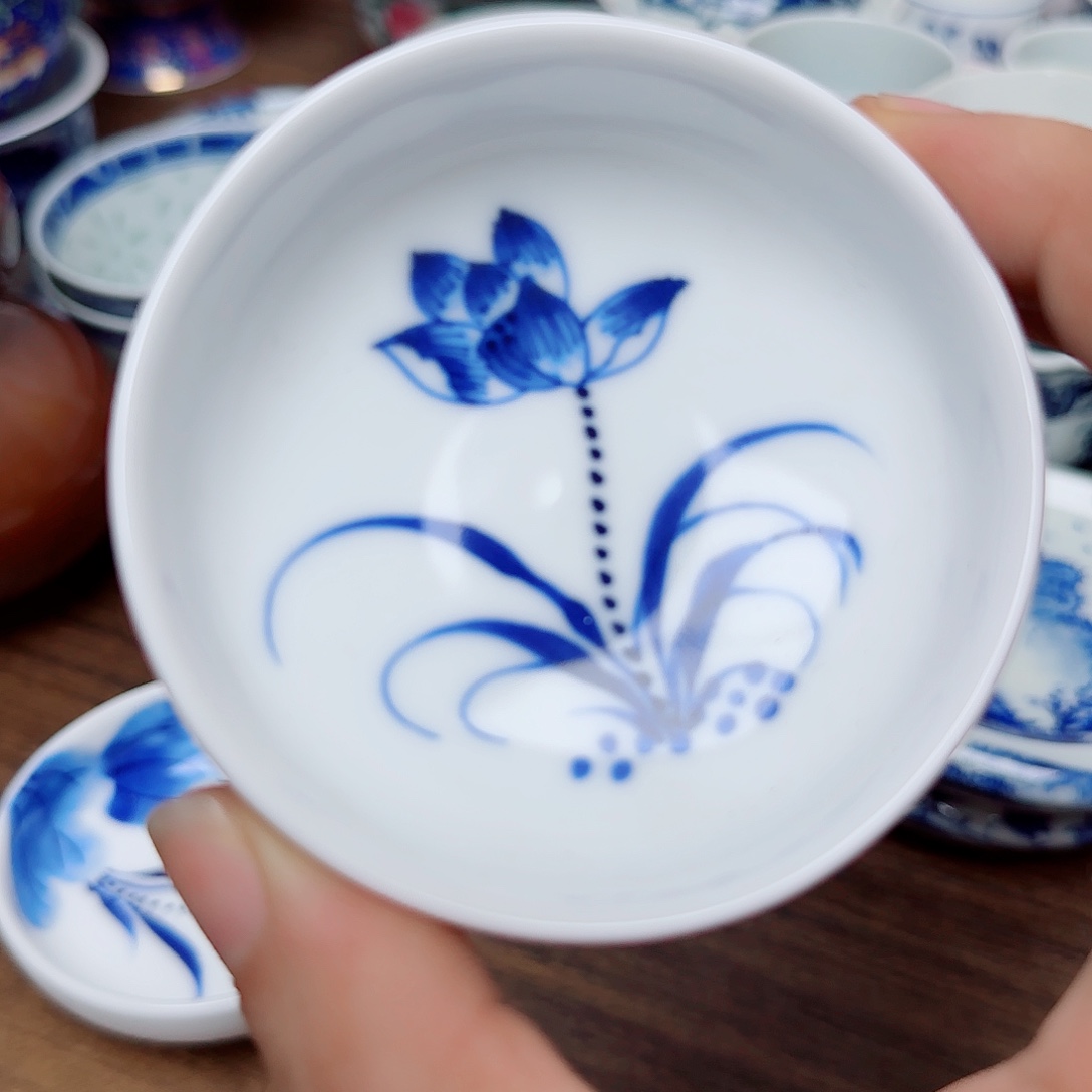 摆件瓷器的工艺技术特点与
