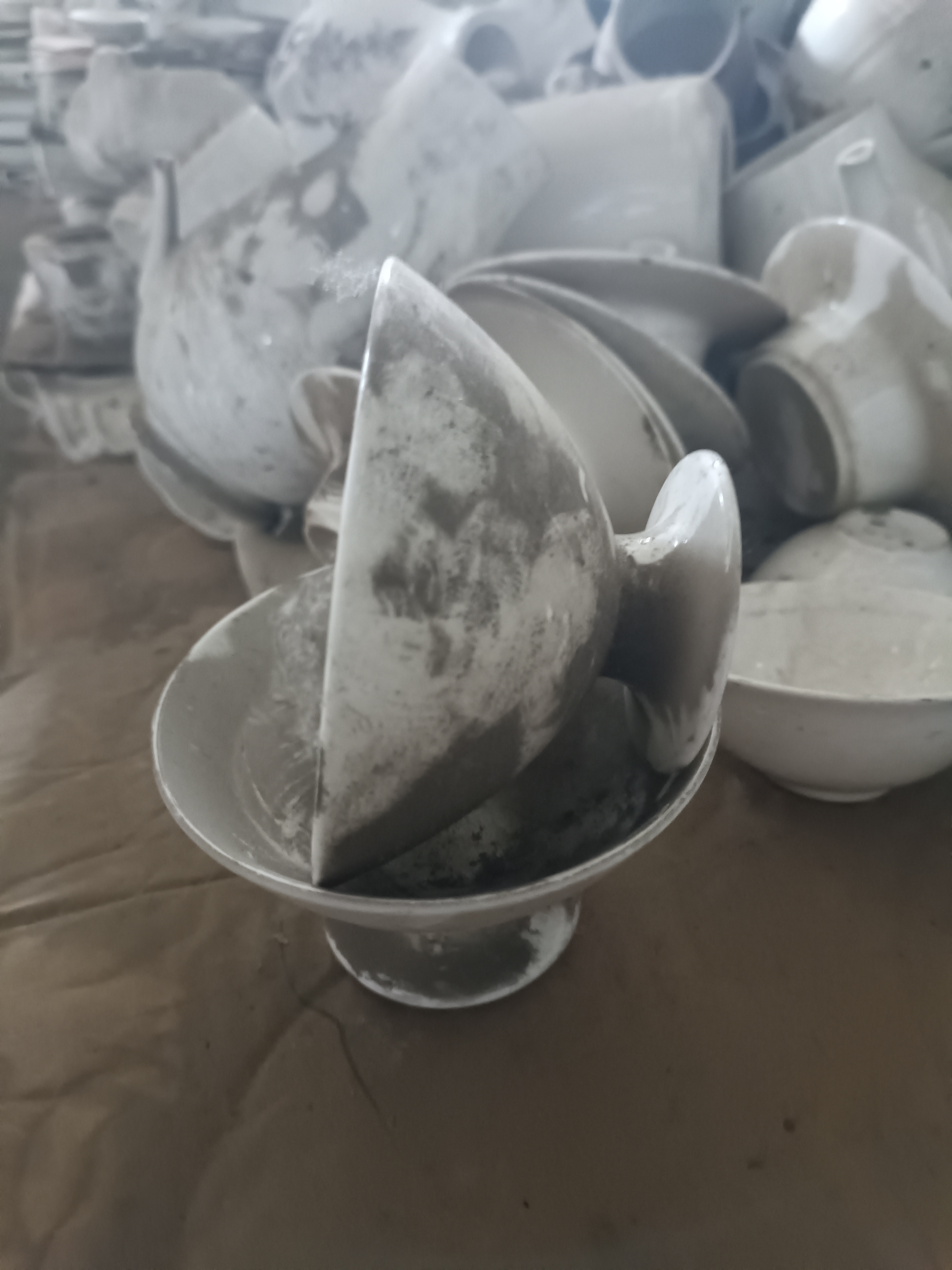 磁州窑高脚碗一对