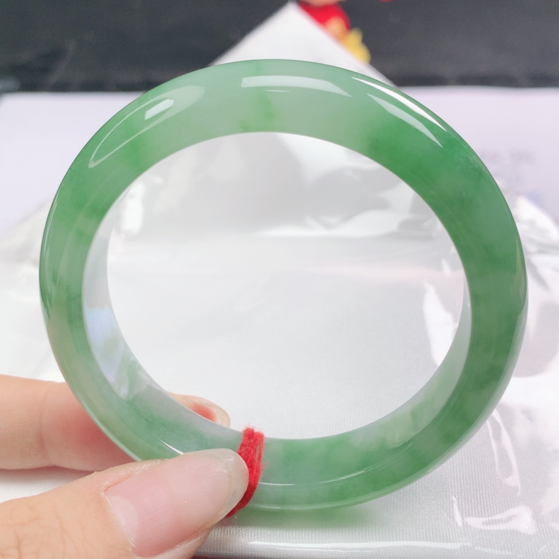 翡翠未镶嵌手镯翡翠53.0冰润果阳绿正圈