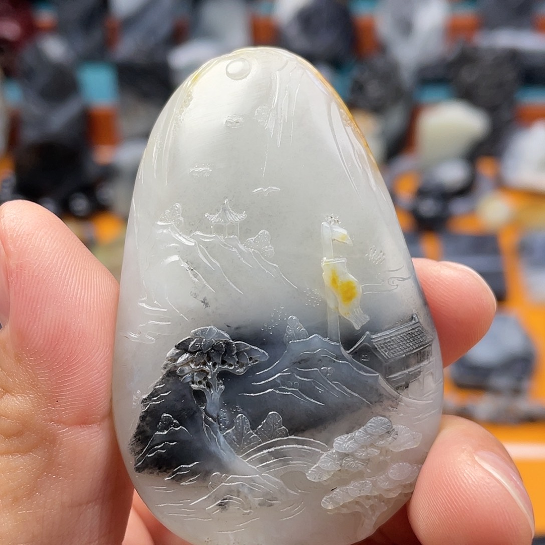 冷***冷和田玉未镶嵌颈饰