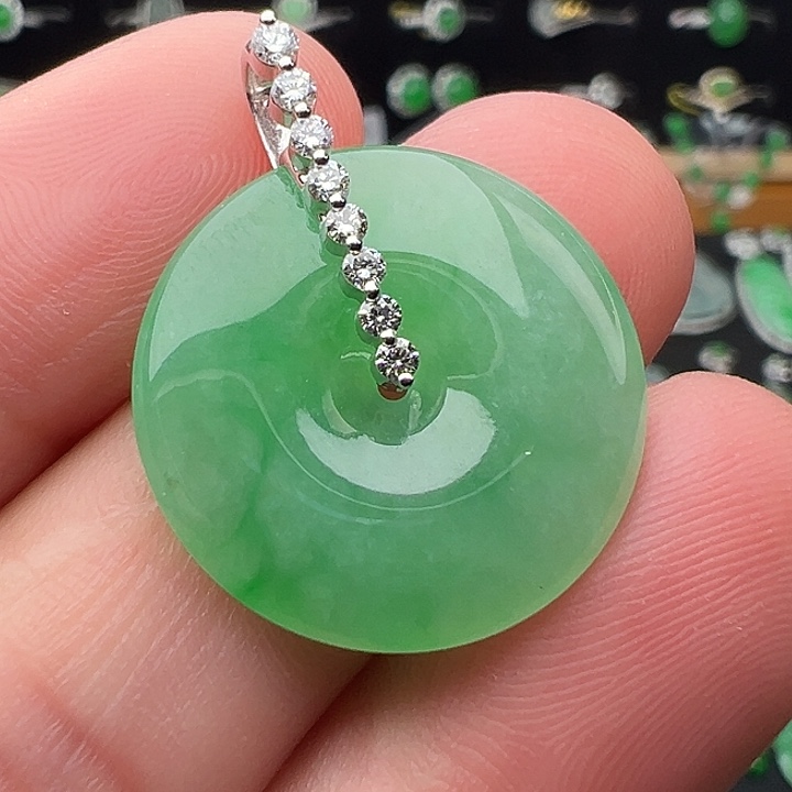 翡翠18K金镶嵌颈饰扣子20.6