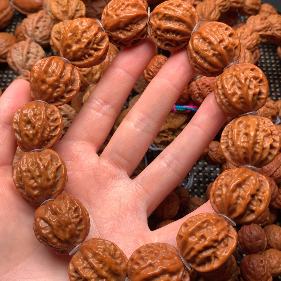 【闪购商品】文玩核桃吊坠八棱核桃手串