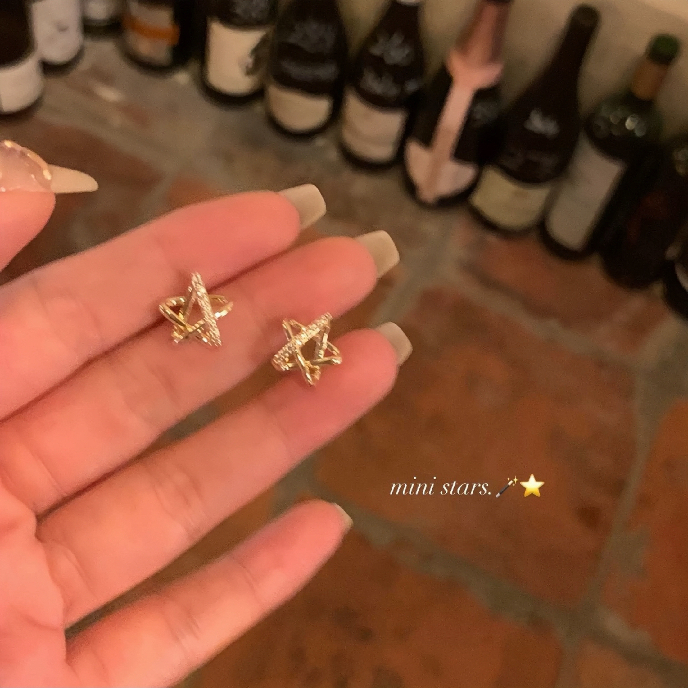 铜合金耳饰 D2358 镂空星星小巧精致时尚甜美气质简约百搭耳饰