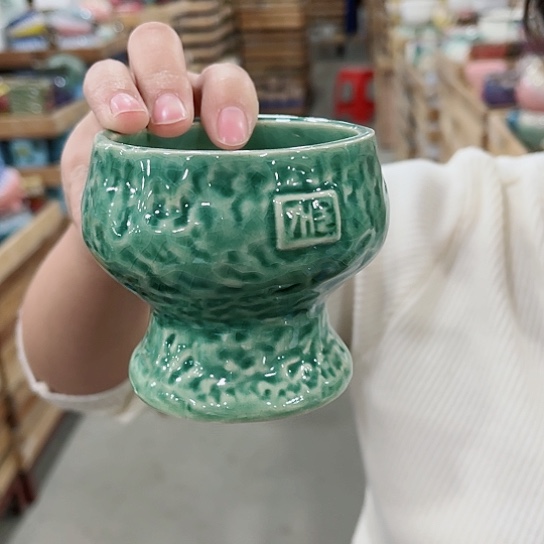 红陶花盆架的一款小包很