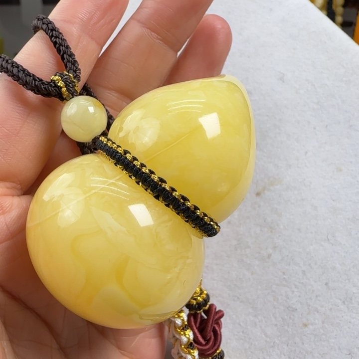 未镶嵌蜜蜡珠宝奇石