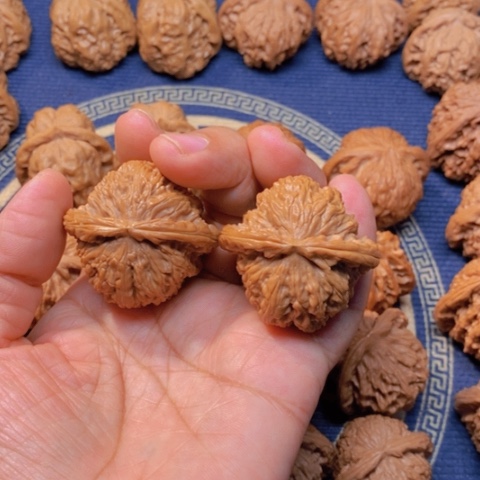 【闪购商品】吊坠文玩核桃大***7白狮子43