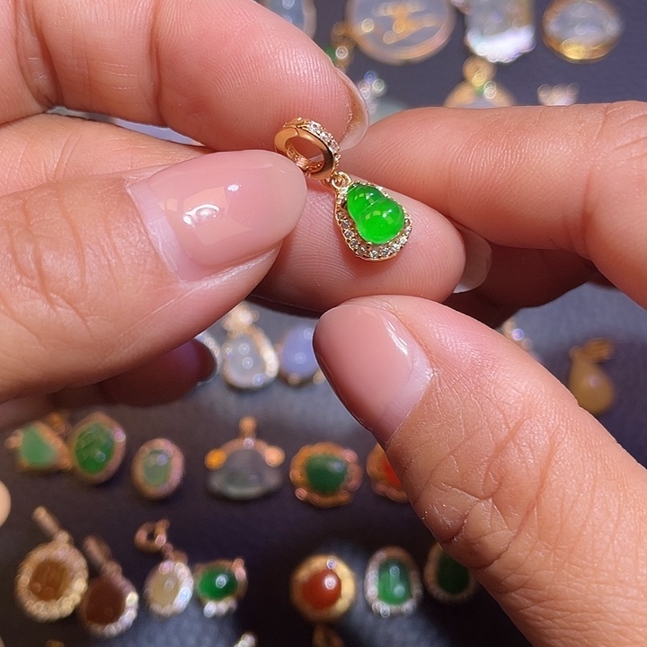 翡翠银S925镶嵌颈饰