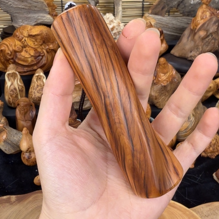 柏木（崖柏）手把件