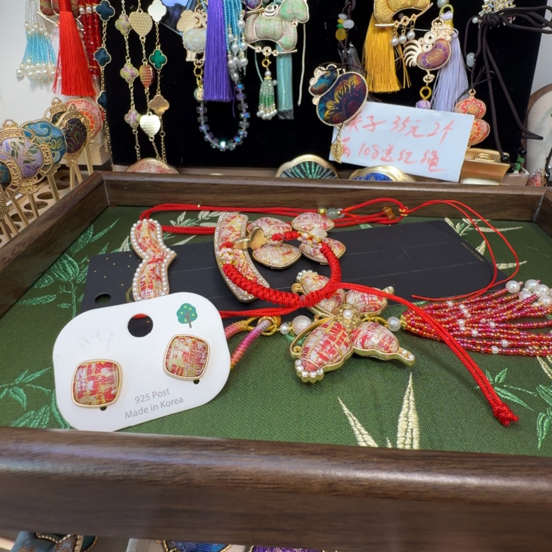 皮质铁合金好看的宋锦发夹呦