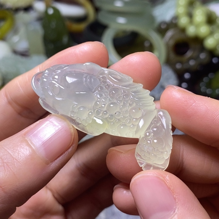 岫玉岫玉颈饰未镶嵌