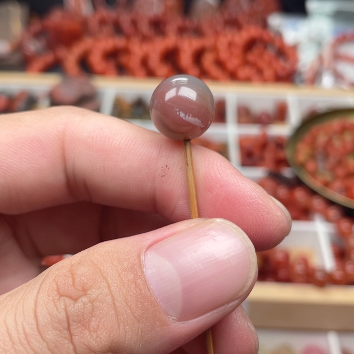 南红玛瑙未镶嵌手链