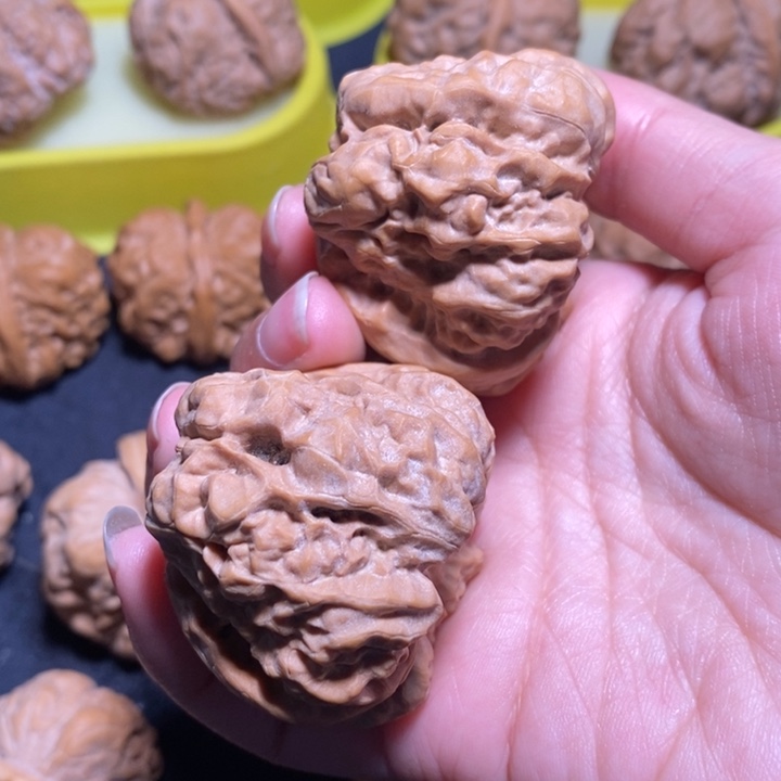 文玩核桃把件蛙蛙42.5