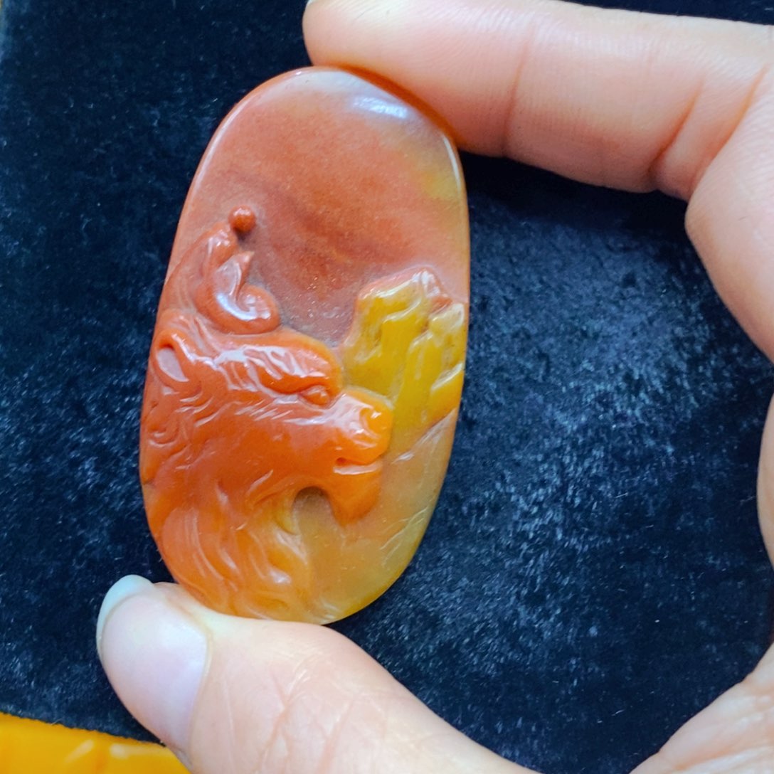 未镶嵌石英质玉（黄龙玉）吊坠(不含链)