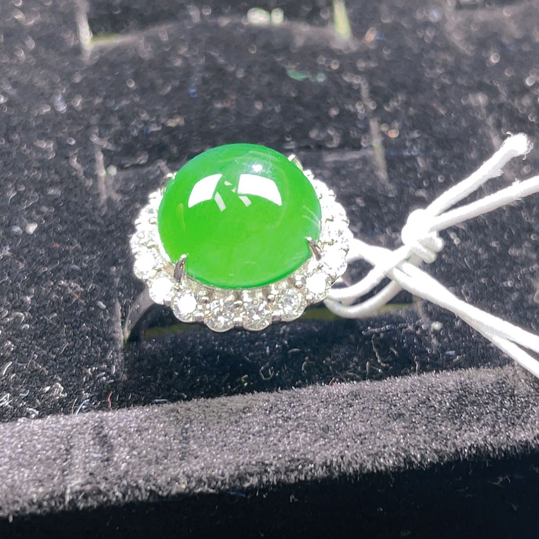 翡翠颈饰未镶嵌48，