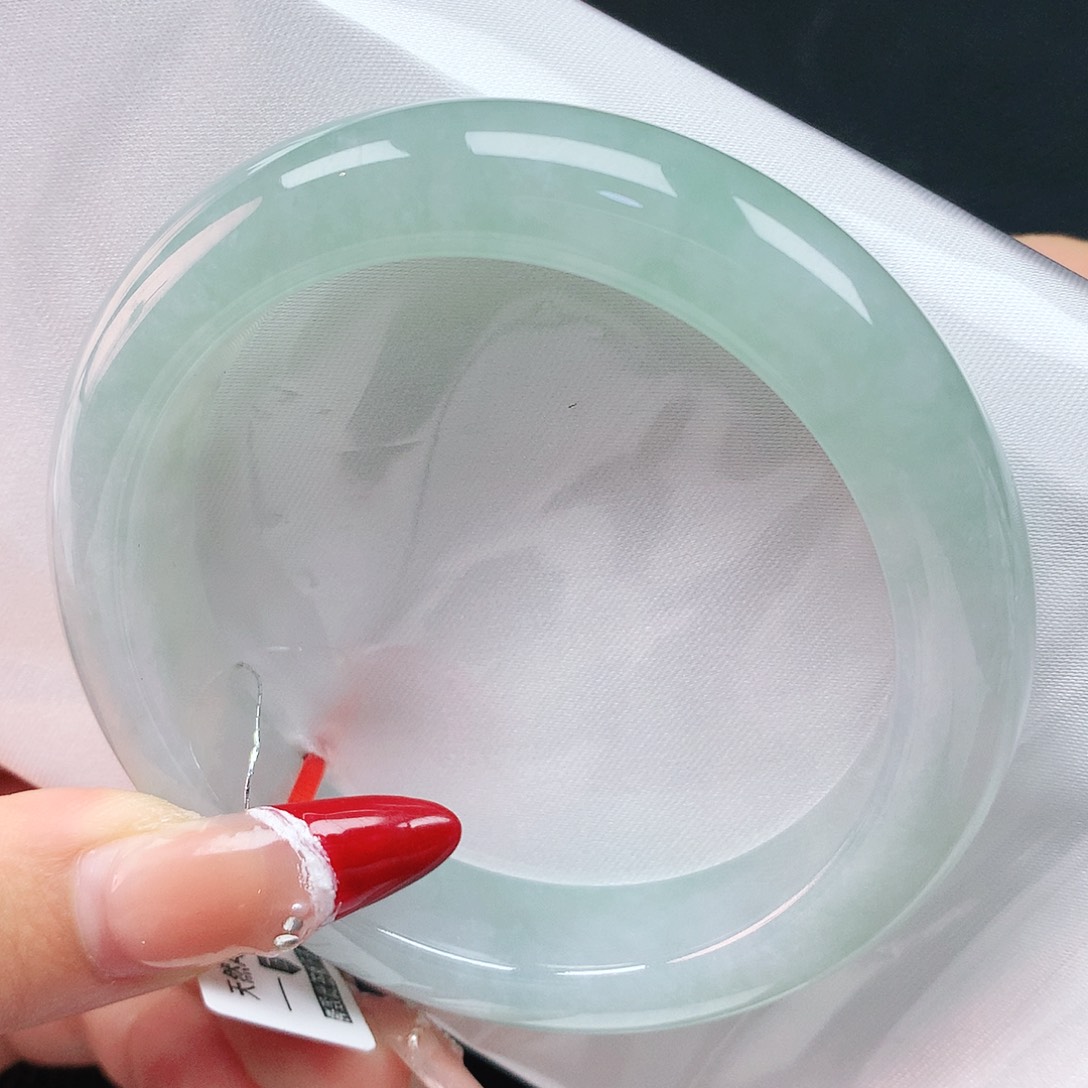 翡翠手镯未镶嵌58圈