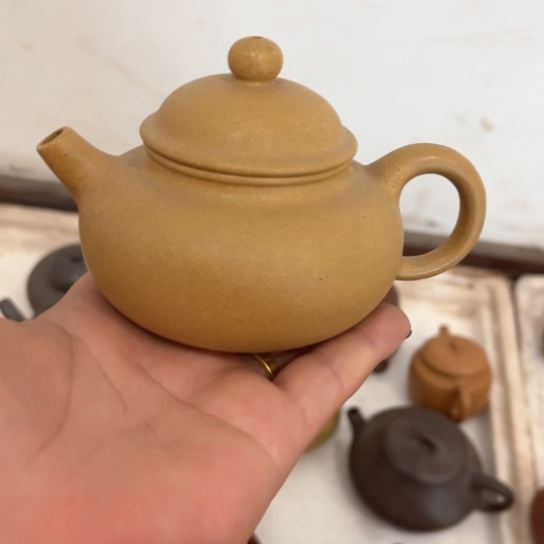 紫砂茶壶瑕疵………………