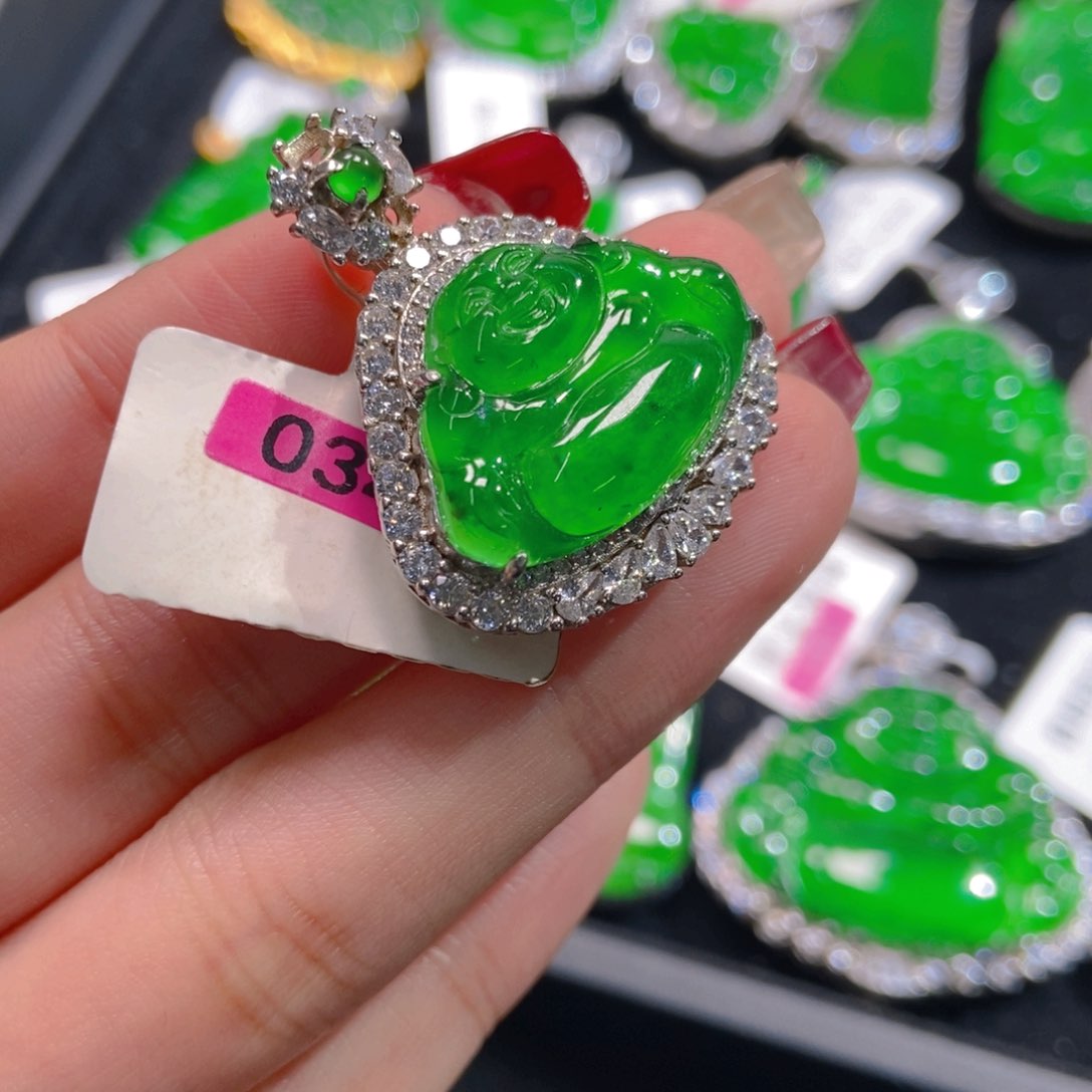 翡翠吊坠(不含链)未镶嵌