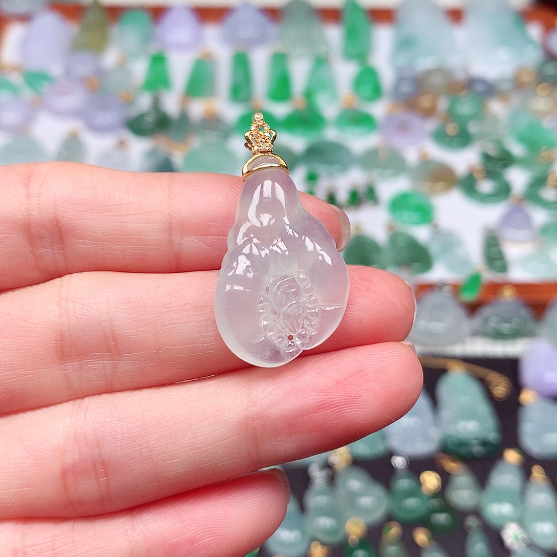 翡翠颈饰18K金镶嵌天然翡翠A货