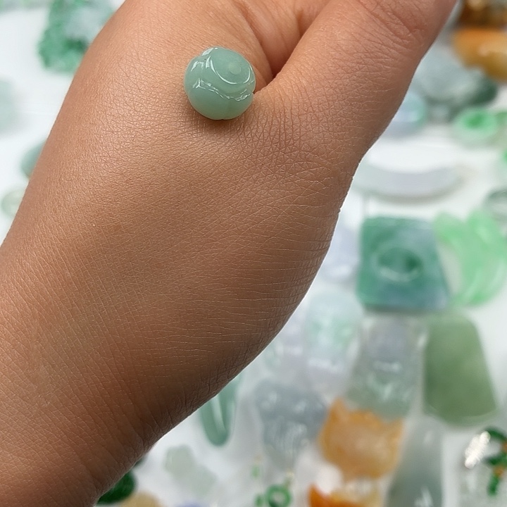 翡翠未镶嵌颈饰纯A