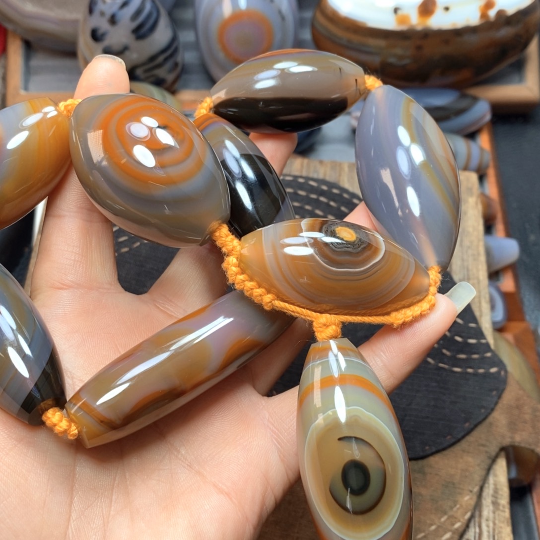 阿***佛玛瑙/玉髓未镶嵌珠宝奇石