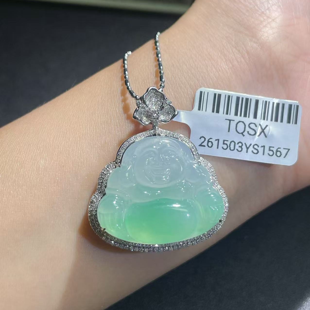 18k镶嵌缅甸a货翡翠吊坠（不含链）