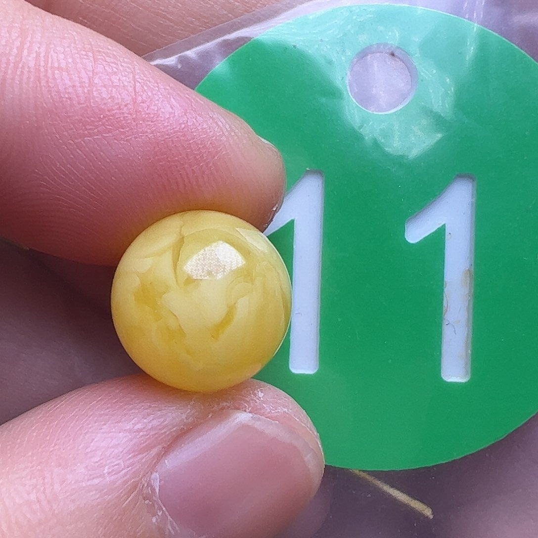 未镶嵌蜜蜡裸石11.3mm花粉