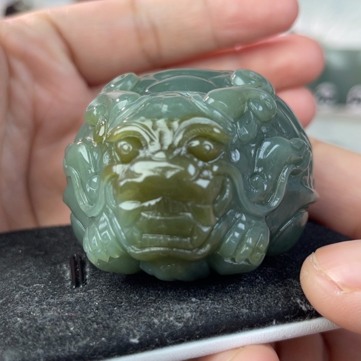 和田玉把件未镶嵌雲**輕