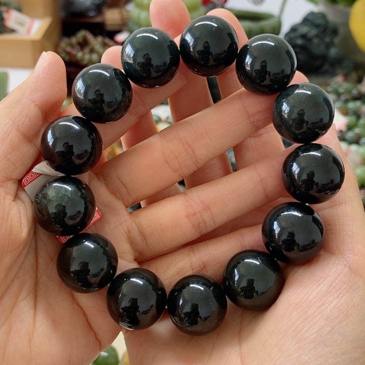 未镶嵌手链透闪石质玉