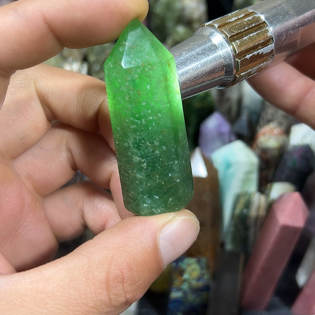 水晶摆件未镶嵌105