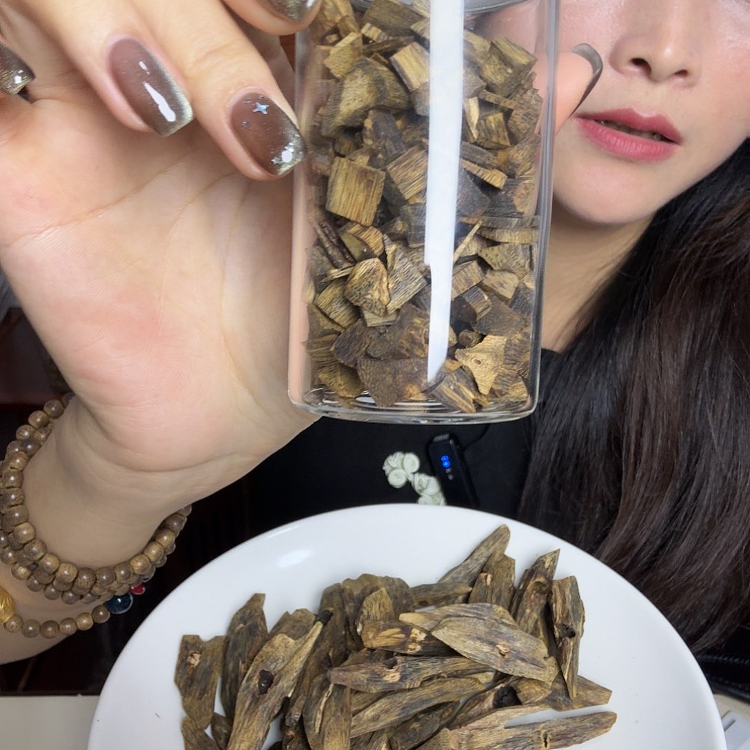 龙***S沉香沉香碎屑油叶子熏香米粒老料