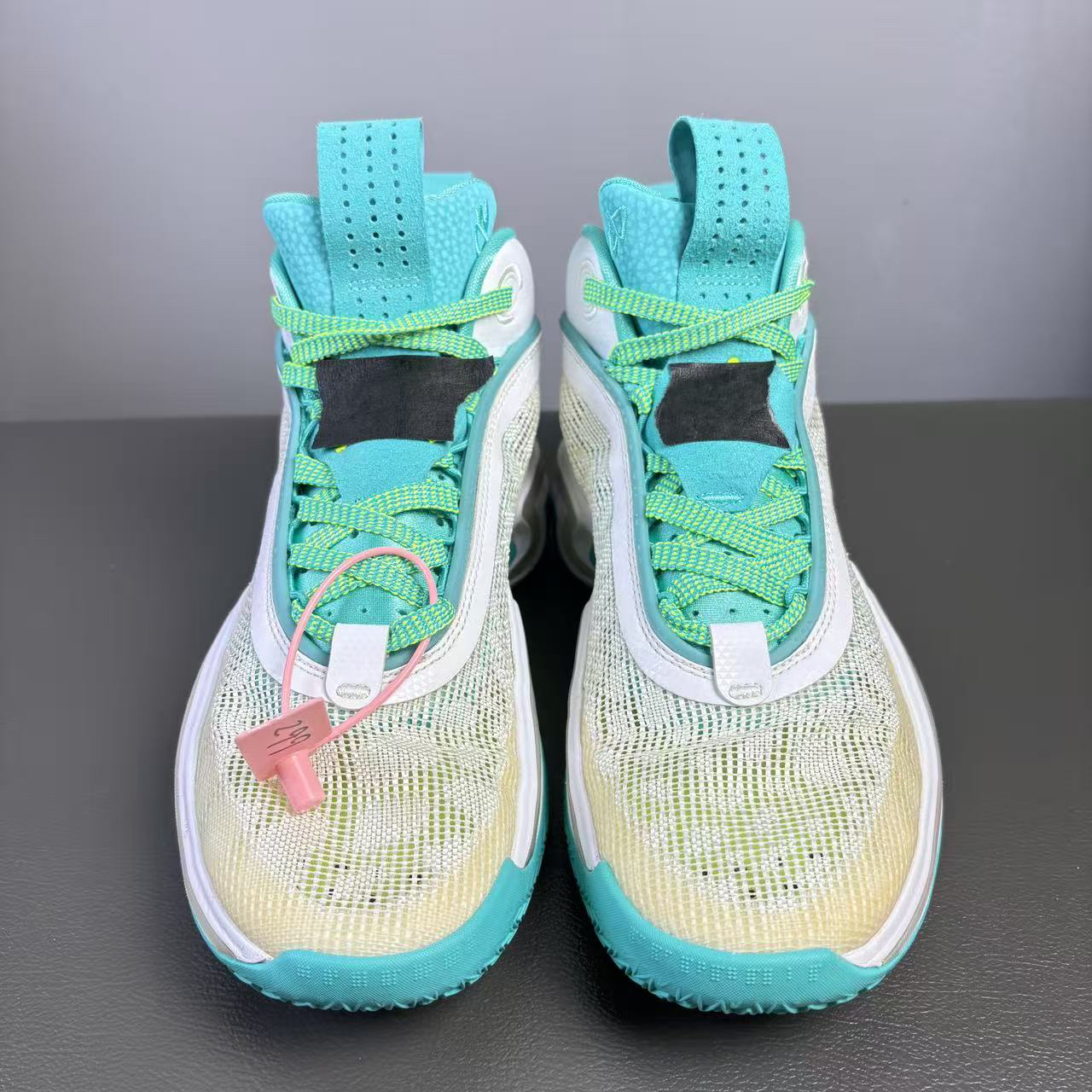 41码 白绿 篮球鞋