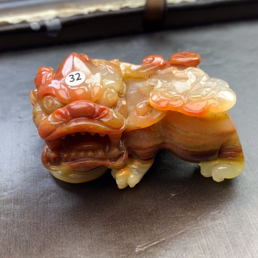 【闪购商品】未镶嵌石英质玉（黄龙玉）黄龙玉貔貅小手把哲*