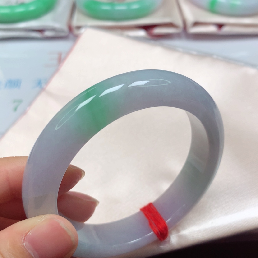 翡翠未镶嵌手镯细腻冰胶淡春紫飘甜阳绿5455