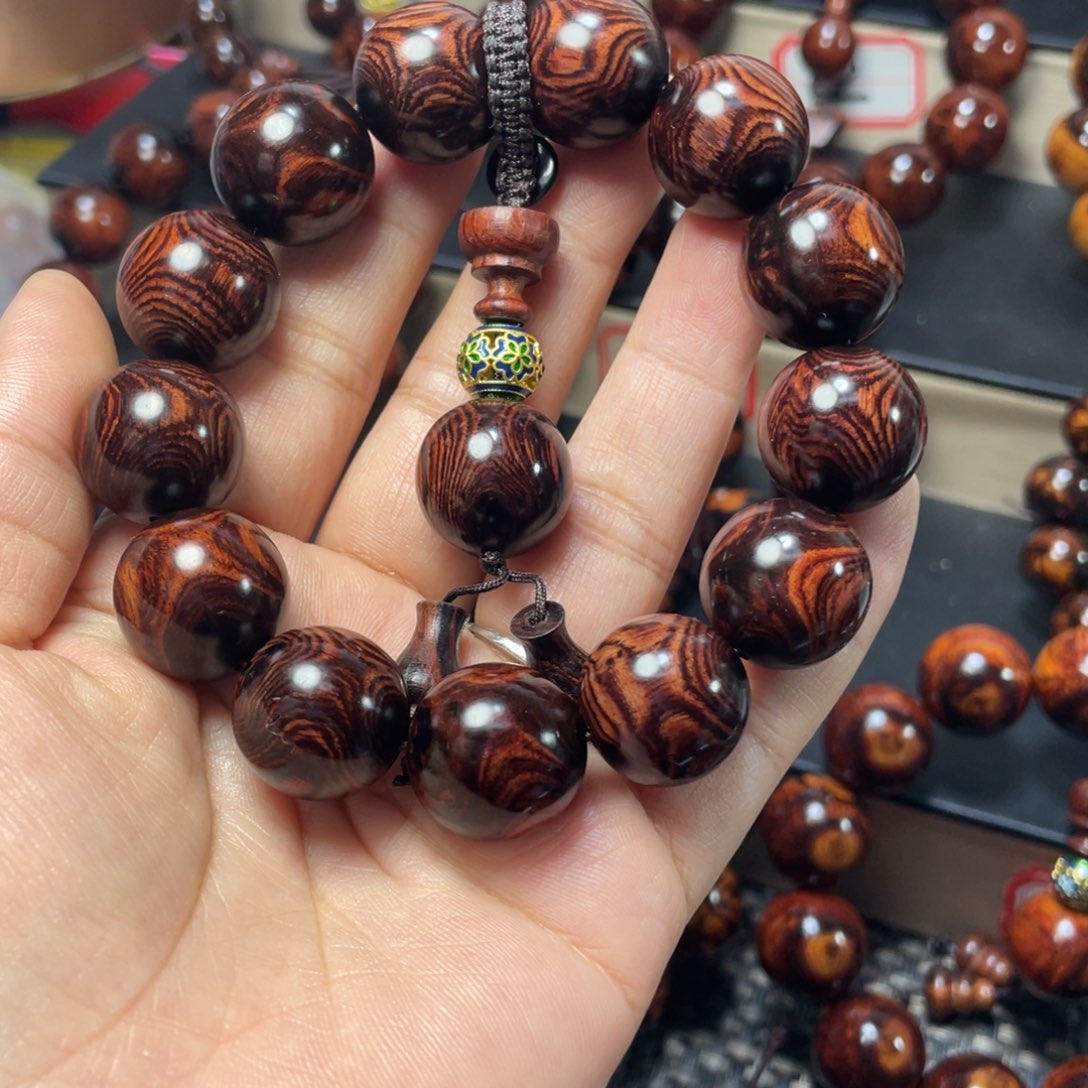 不***了花梨木类1.8鬼脸对眼