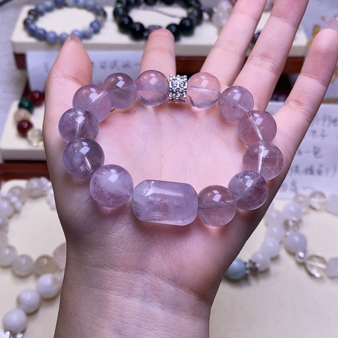 小***鬼白玉菩提吊坠手串