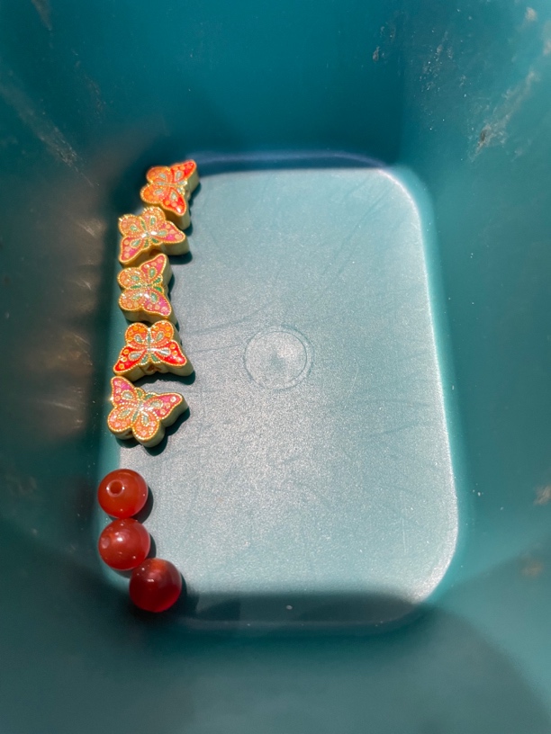                足金a5    加 玛 瑙