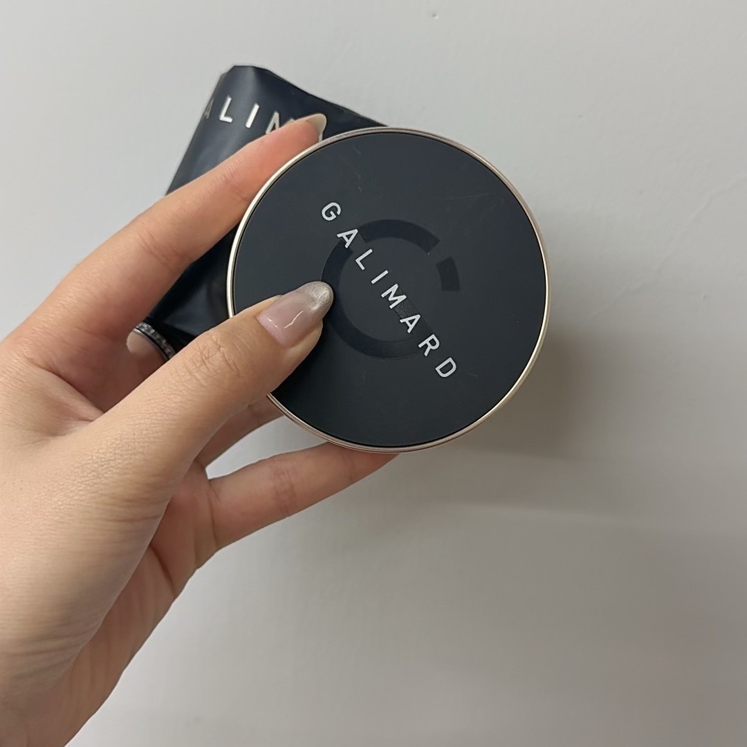 臻彩丝柔   气垫