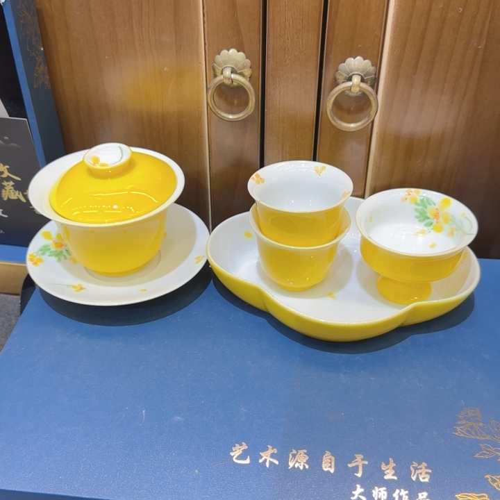 陈***婷我要的东西很多但是又舍不得丢