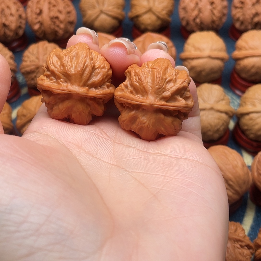 哈****文玩核桃把件精品手捻