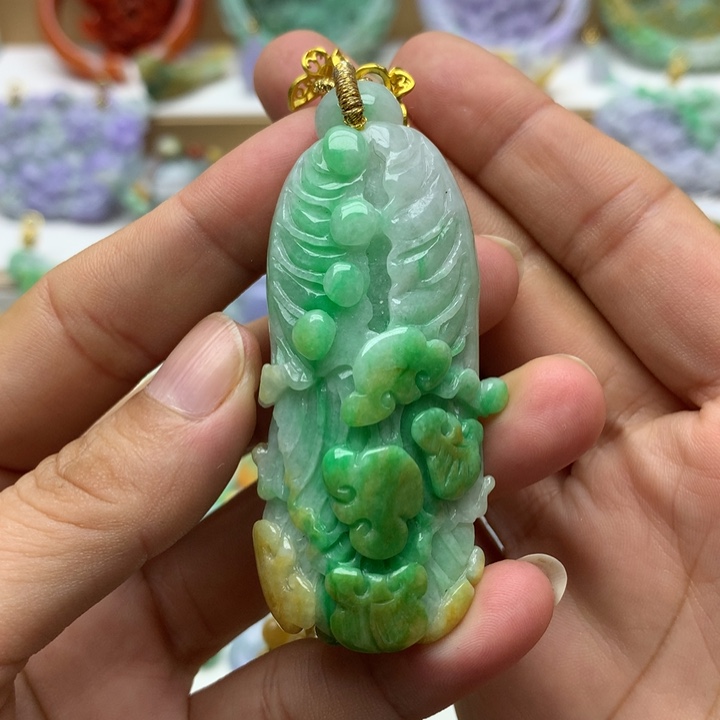 颈饰未镶嵌翡翠翡翠
