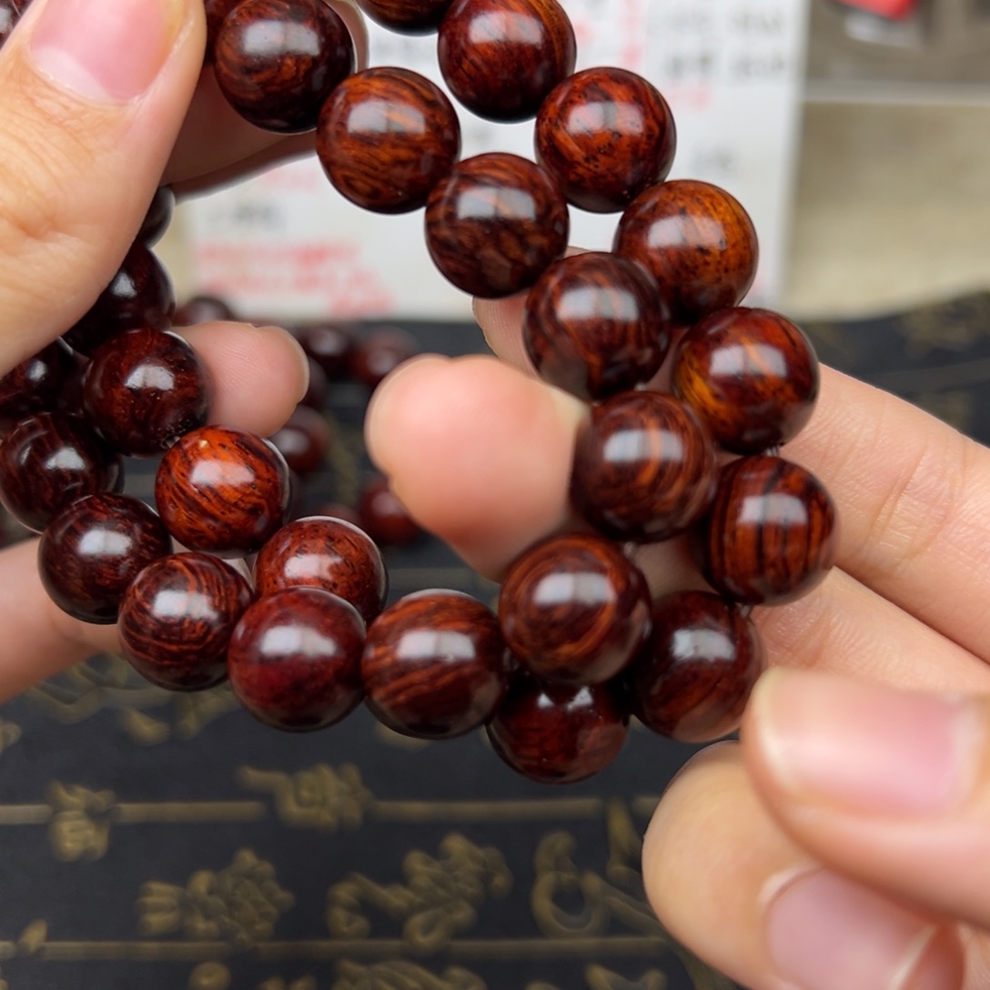 花梨木类手串/手链红降12圆珠满油单圈（瑕疵）