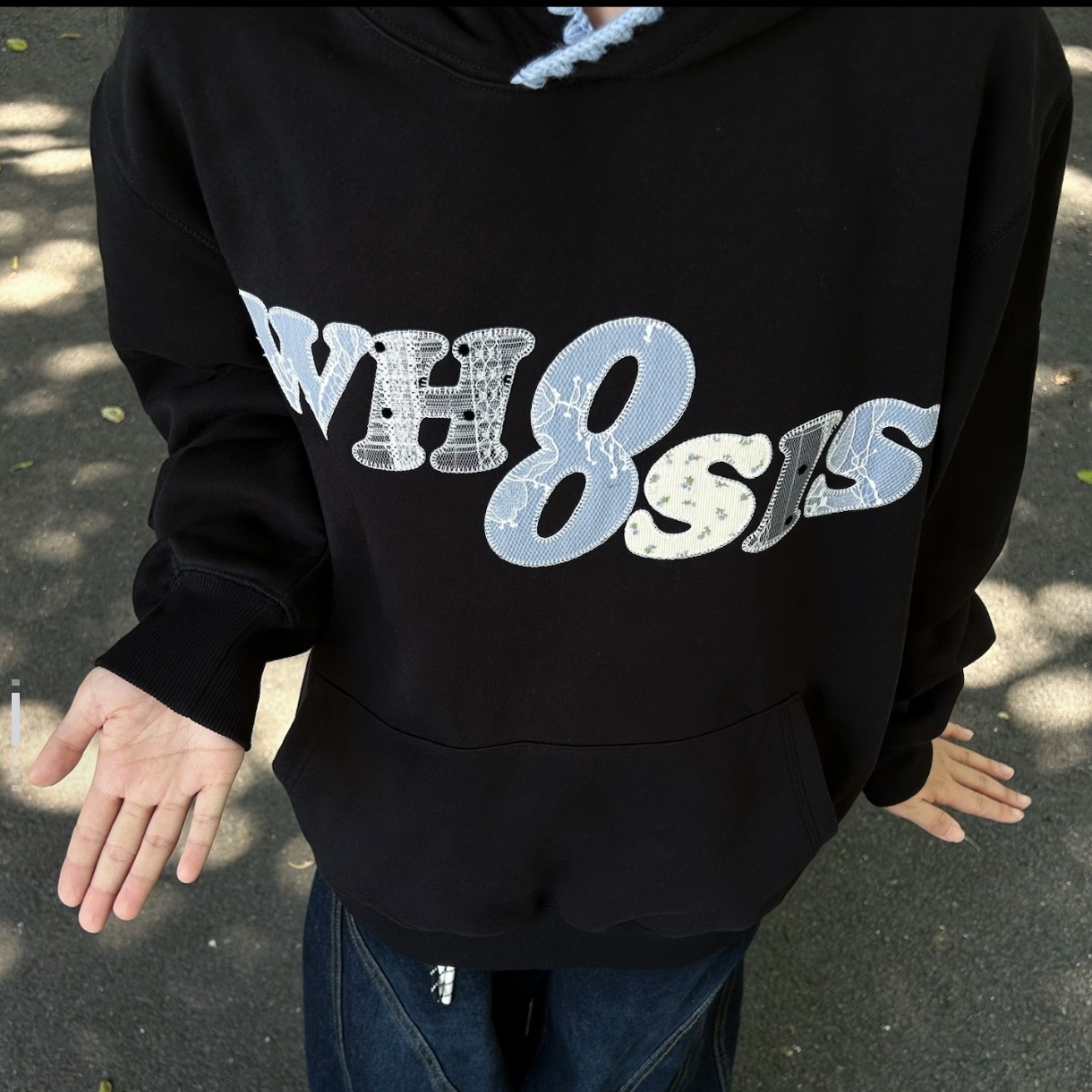 W8 牛仔碎花贴布 连帽卫衣 情侣款 男女同款 潮牌卫衣