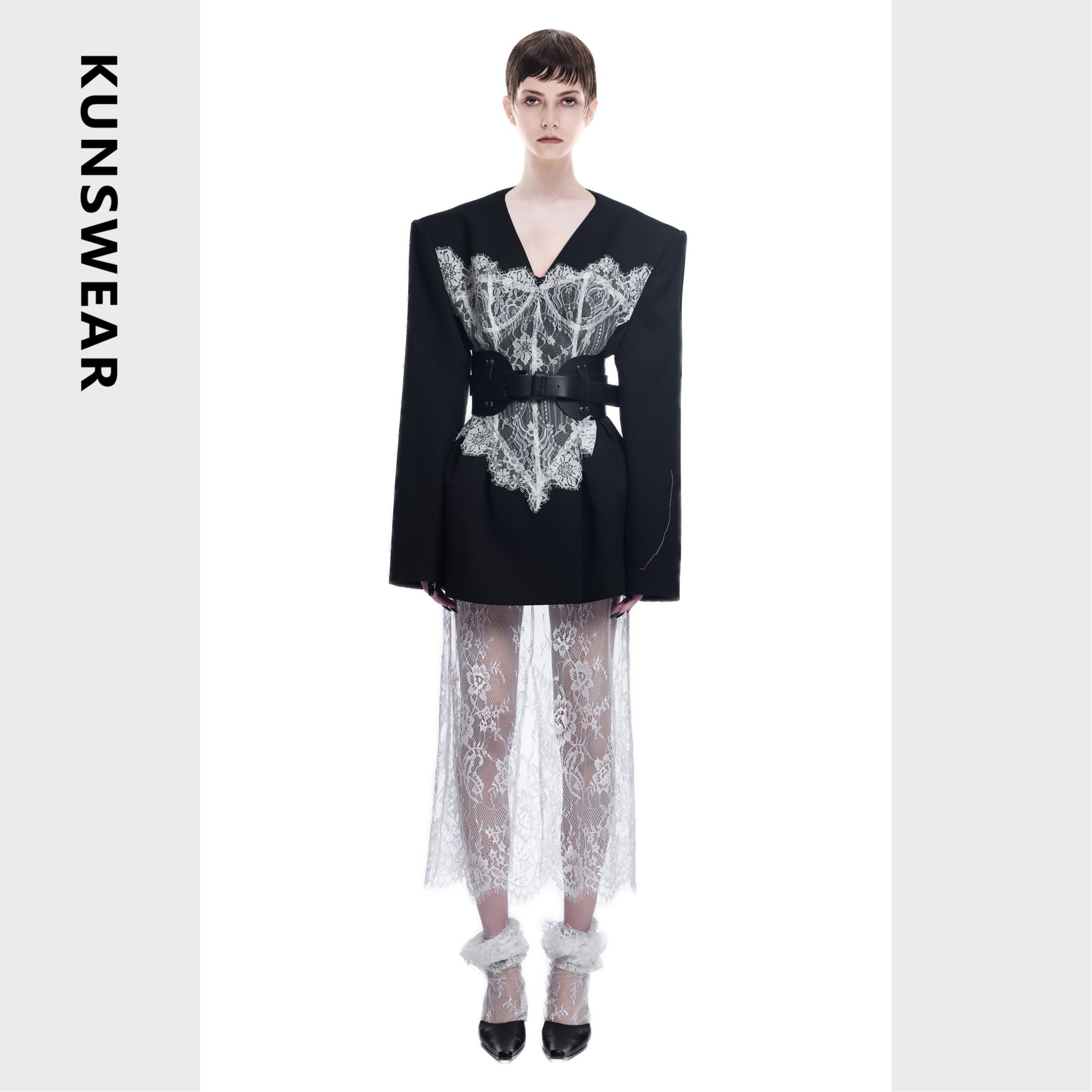 KUNSWEAR/琨丝薇尔25SP 高级感设计蕾丝收腰西装外套女 832002080