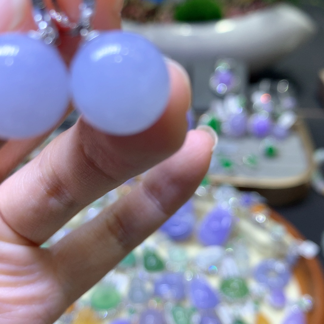 【闪购商品】翡翠颈饰18K金镶嵌翡翠吊坠项链